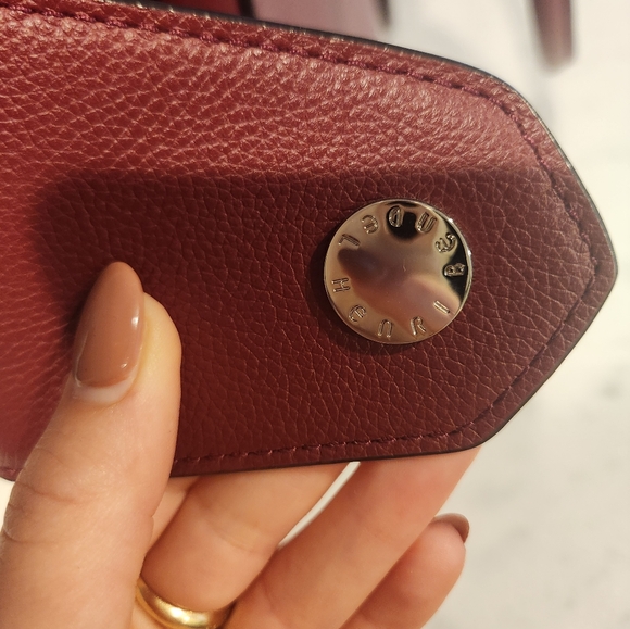 Henri Bendel Ruge Burgundy Maroon Vibes! Top handle tote bag - Picture 8 of 16